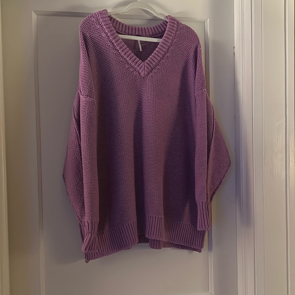 FREE PEOPLE Ali v-neck Sweater in Iris Orchid Size XL
